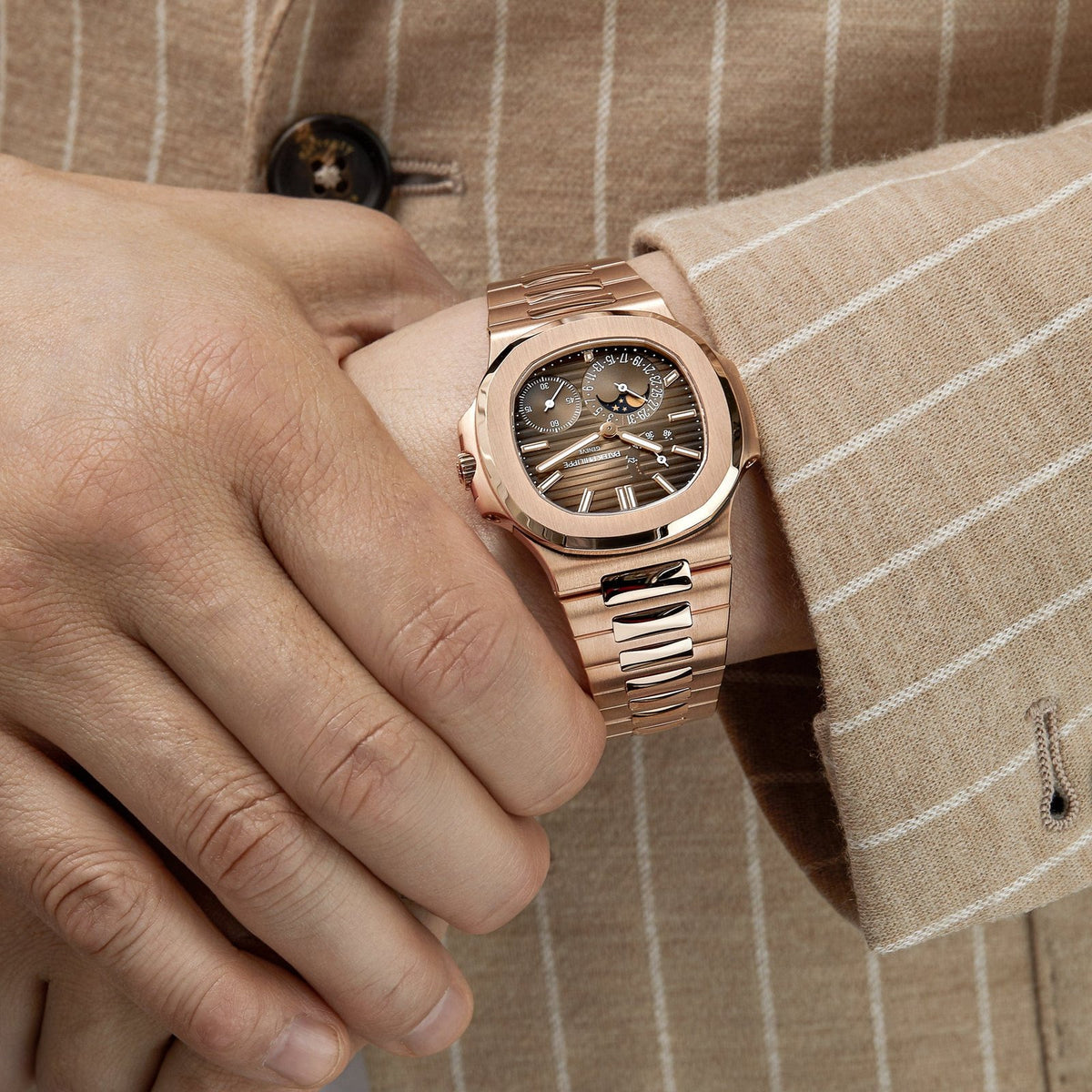 Nautilus Moon Phases Rose Gold (2024) image 8