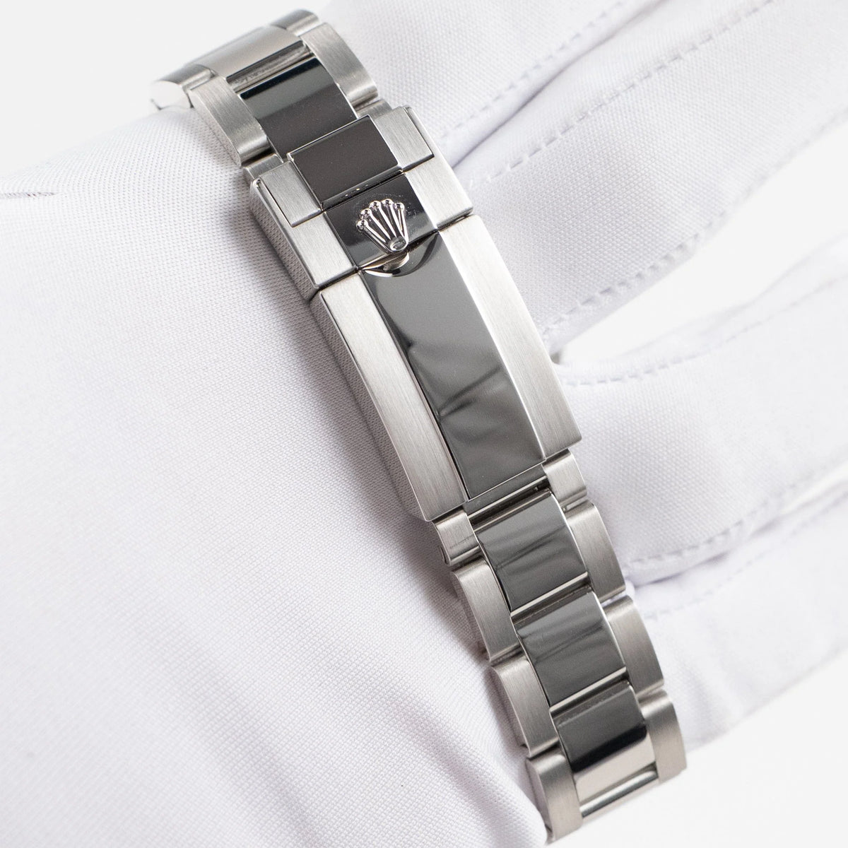 TBR Platinum Ice Blue Arabic Dial Diamond Baguette Bezel image 2