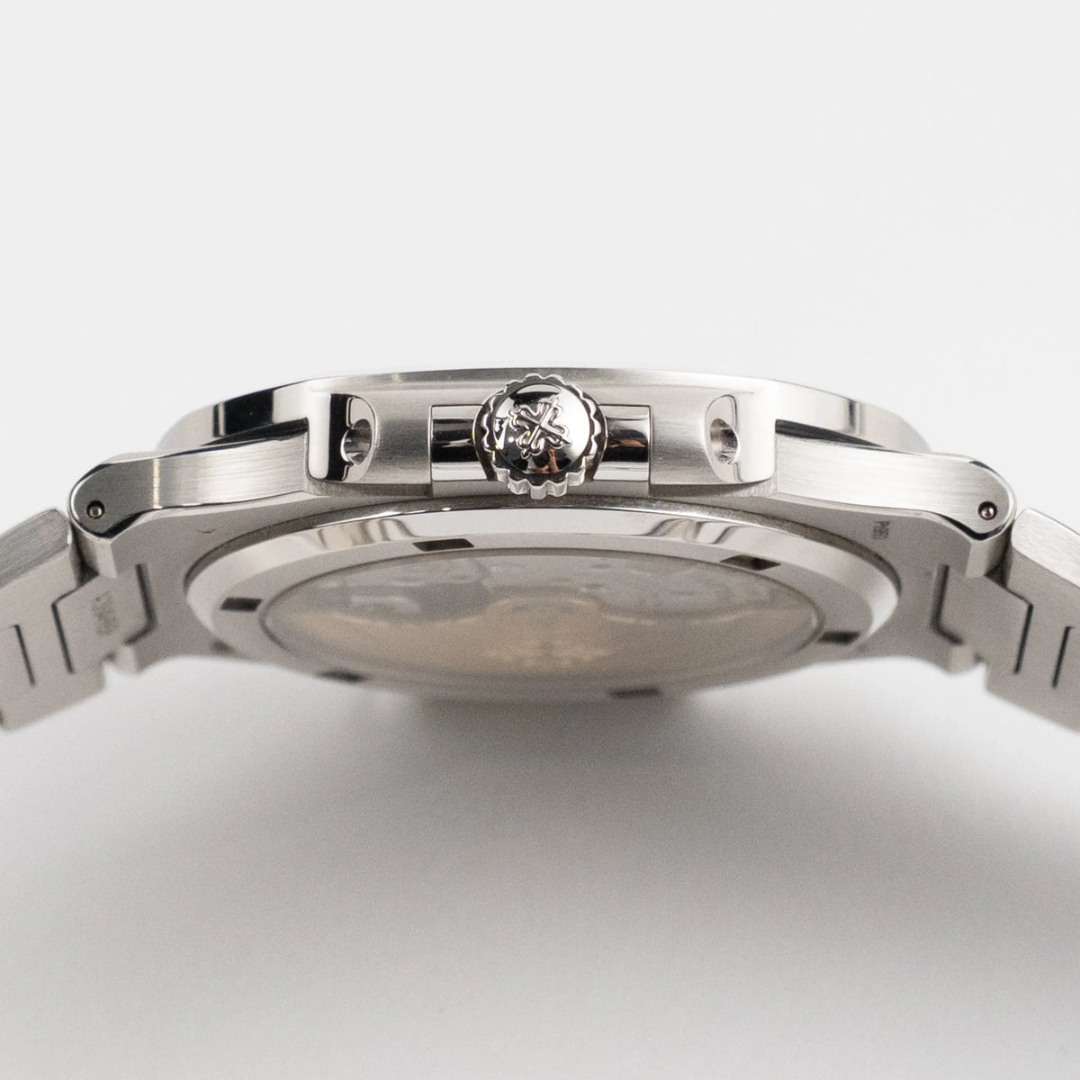 Nautilus Platinum Grey Diamond Baguette Dial Diamond Baguette Bezel image 2