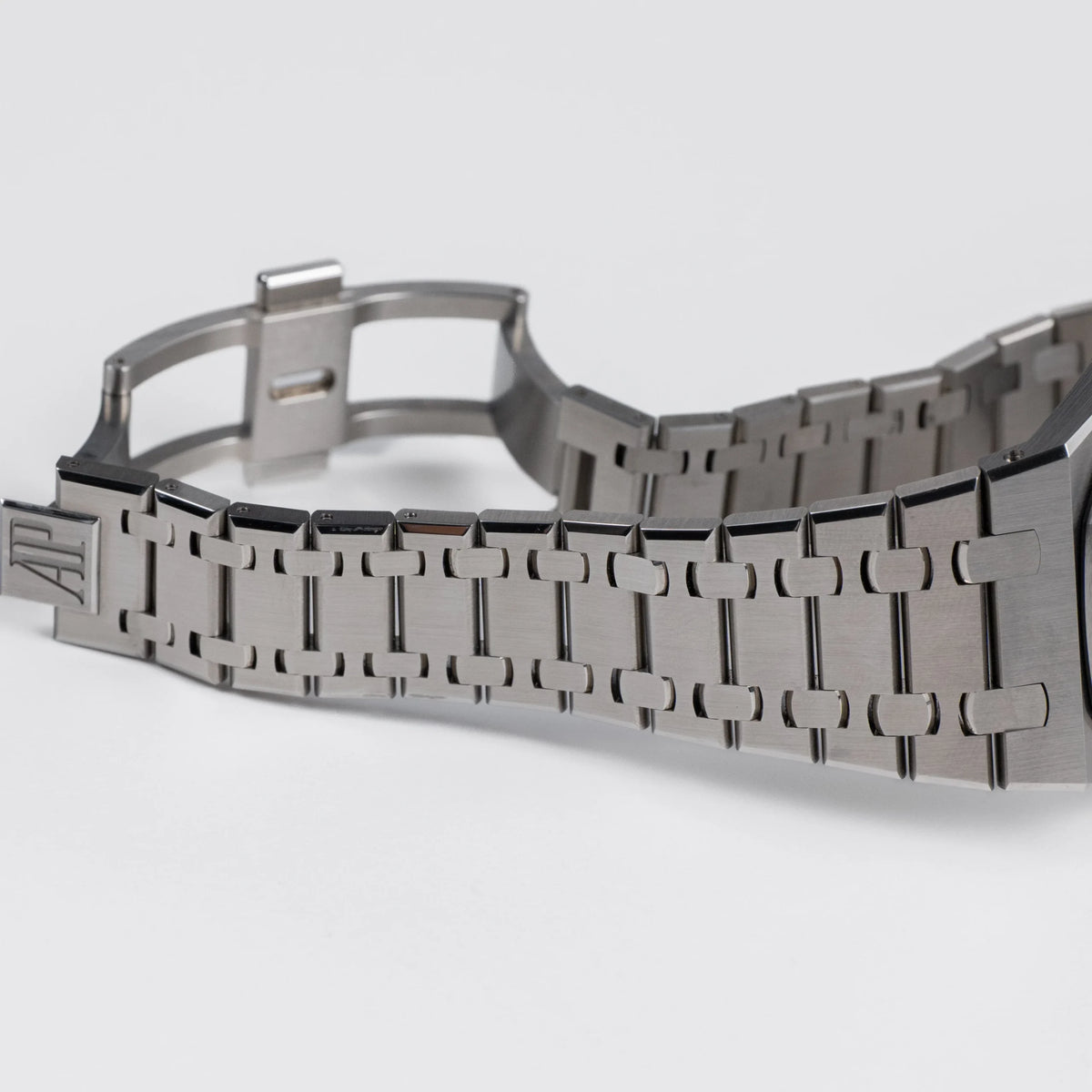 Royal Oak Jumbo Extra-Thin Openworked 50th Anniversary Stainless Steel image 7