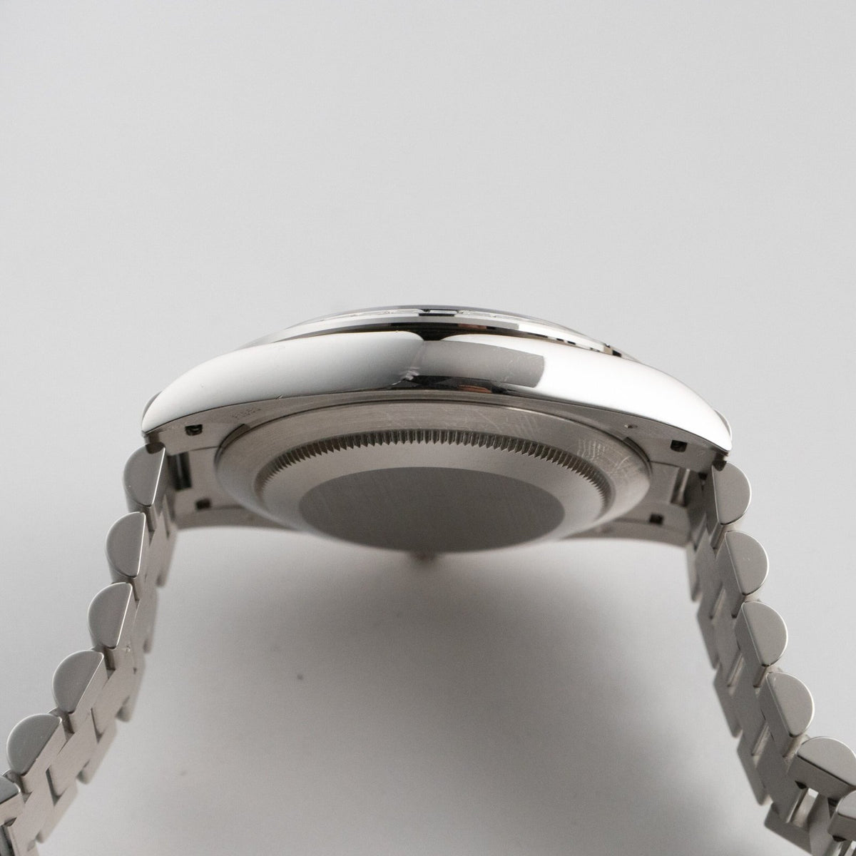 Day-Date Platinum Diamond Bezel Ice Blue Diamond Dial (2017) image 9