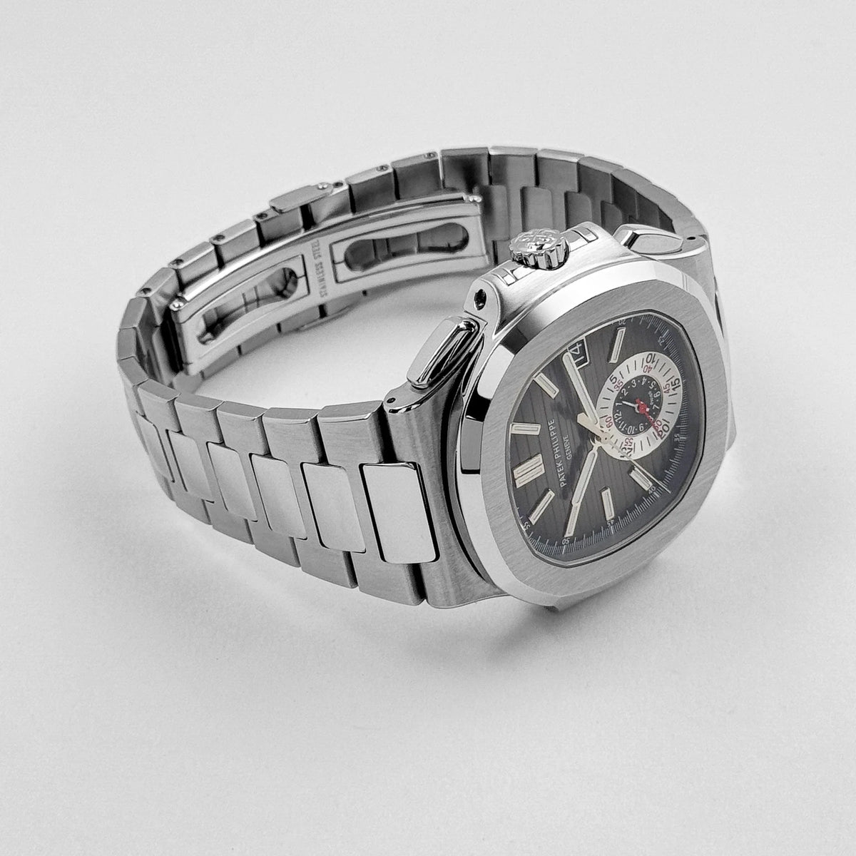 Nautilus Chronograph Stainless Steel Grey Dial (2013) image 8