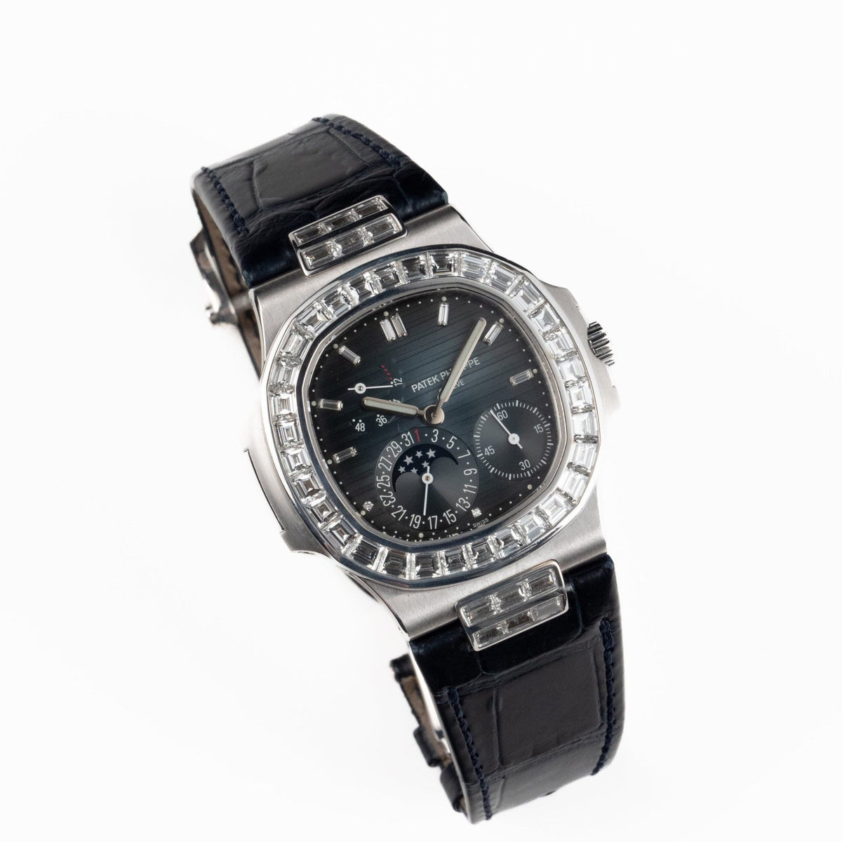 Nautilus White Gold Blue Diamond Dial Diamond Bezel (2017) image 3