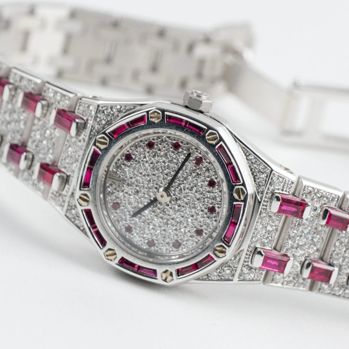 Royal Oak Ladies Vintage White Gold Diamond & Ruby Quartz (1997) image 3