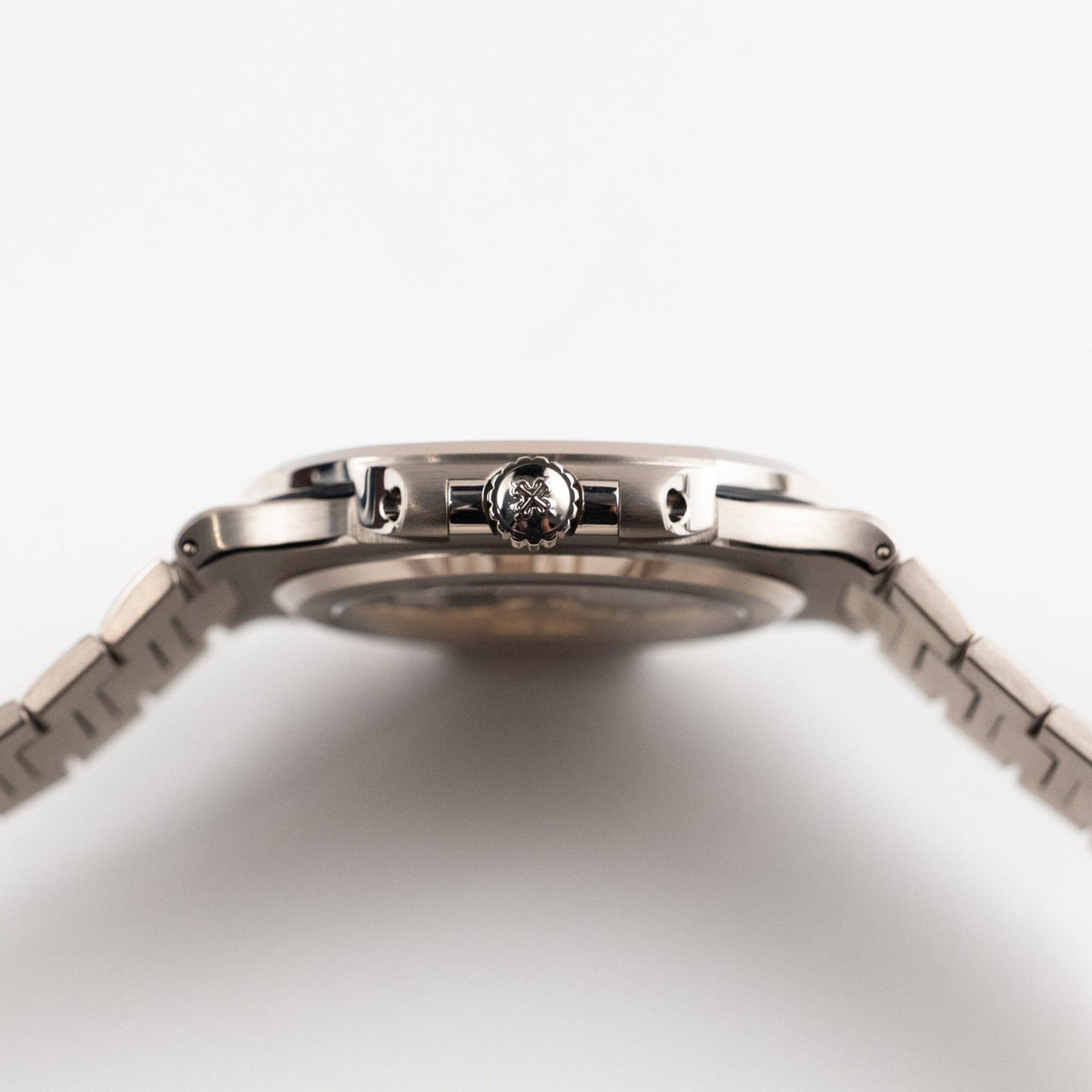Nautilus White Gold Blue Dial (2022) image 7