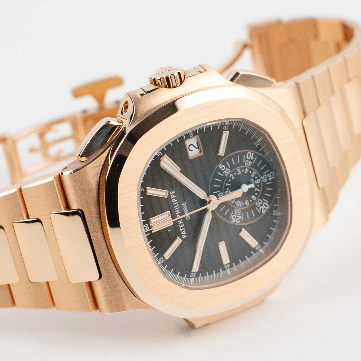 Nautilus Chronograph Date Rose Gold Black Dial (2022) image 8