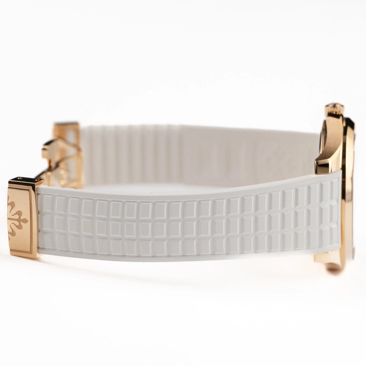 Aquanaut Luce Rose Gold White Dial Diamond Bezel image 5